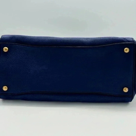 PRADA Vitello Daino Grained Leather with FREE ENTRUPY when purchased! - Picture 11 of 16